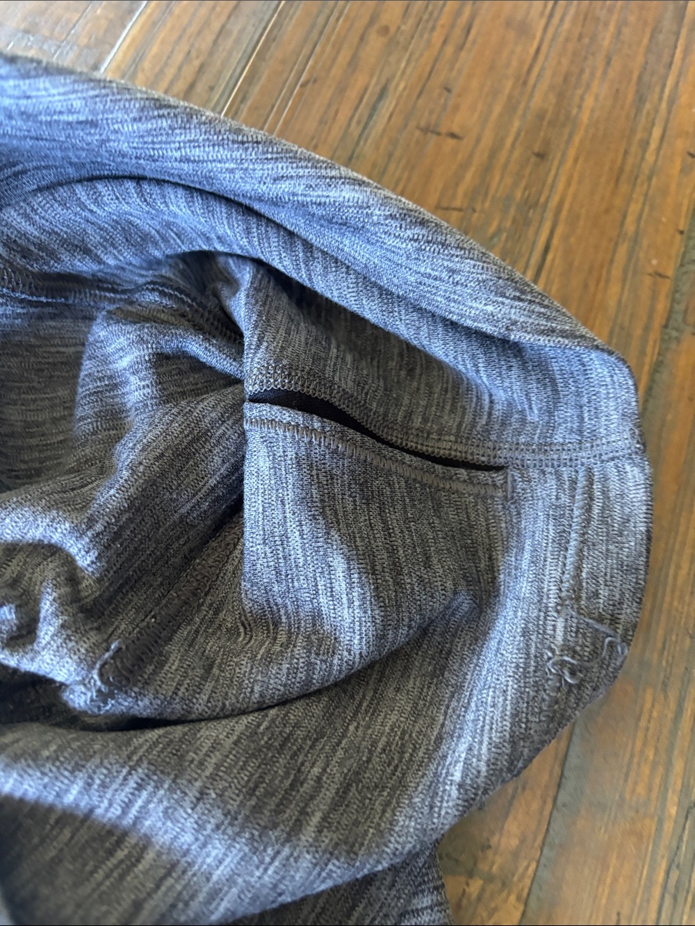 Lululemon size 4 gray 30” leggings - Picture 4 of 16